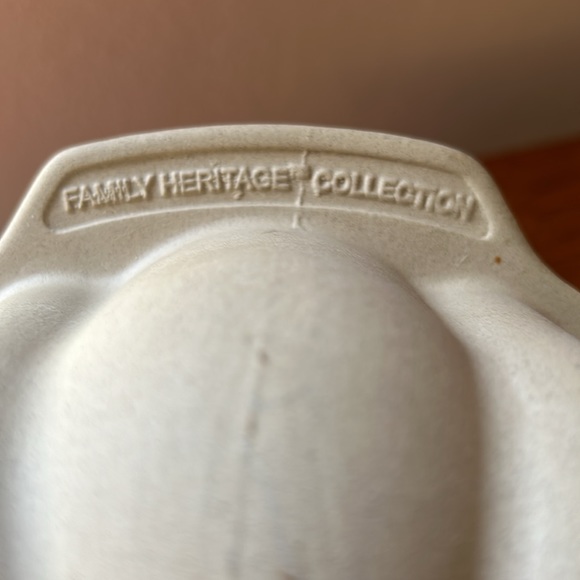 Pampered Chef Fluted Stone - Picture 4 of 6